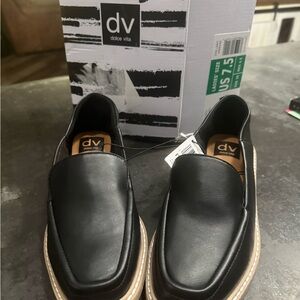 Dolce Vita Flirty Black Loafers Women’s 7.5 Leather Slip-On Shoes